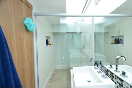 Apartamento à venda com 170m², 3 quartos e 2 vagasBanheiro da Suíte