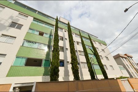 Apartamento à venda com 170m², 3 quartos e 2 vagasFachada