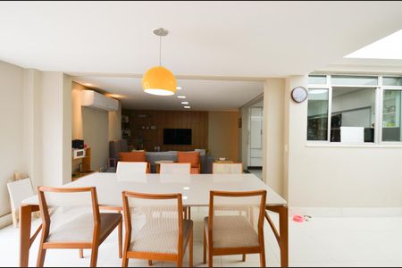 Apartamento à venda com 170m², 3 quartos e 2 vagasSala de Jantar