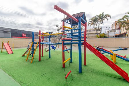 Apartamento à venda com 59m², 2 quartos e 1 vaga Apartamento à venda com 59m², 2 quartos e 1 vagaÁrea comum - Playground