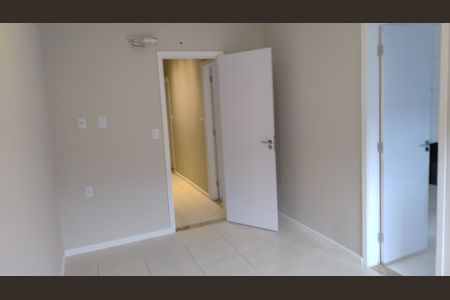 Casa de condomínio à venda com 209m², 4 quartos e 3 vagasSuíte 2