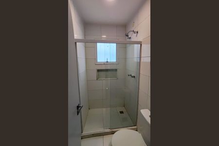 Casa de condomínio à venda com 209m², 4 quartos e 3 vagasBanheiro dos Quartos 1 e 2