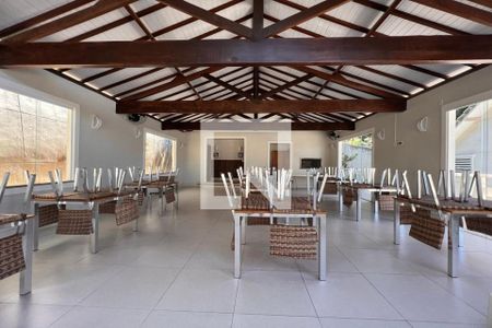 Casa de condomínio à venda com 209m², 4 quartos e 3 vagasÁrea comum - Salão de festas