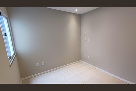 Casa de condomínio à venda com 209m², 4 quartos e 3 vagasQuarto 2