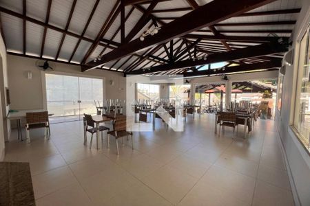 Casa de condomínio à venda com 209m², 4 quartos e 3 vagasÁrea comum - Salão de festas