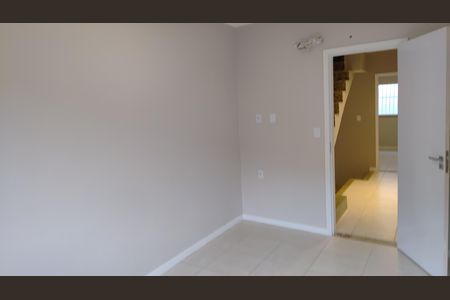 Casa de condomínio à venda com 209m², 4 quartos e 3 vagasSuíte 2