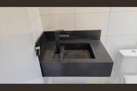 Casa de condomínio à venda com 209m², 4 quartos e 3 vagasBanheiro da Suíte 2