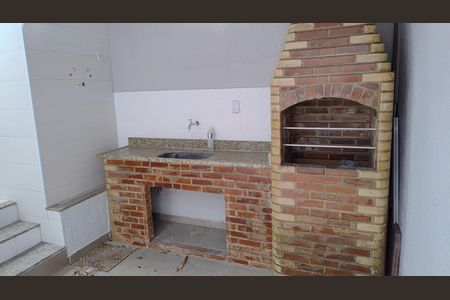 Casa de condomínio à venda com 209m², 4 quartos e 3 vagasChurrasqueira