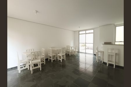 Apartamento para alugar com 47m², 1 quarto e 1 vaga Apartamento para alugar com 47m², 1 quarto e 1 vagaÁrea comum - Salão de festas