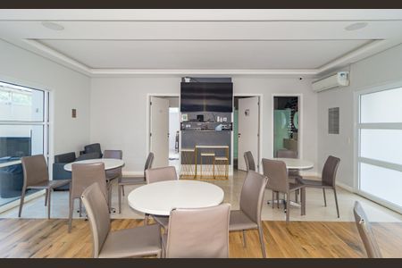 Apartamento à venda com 55m², 2 quartos e 1 vaga Apartamento à venda com 55m², 2 quartos e 1 vagaSalão de Festas com Churrasqueira