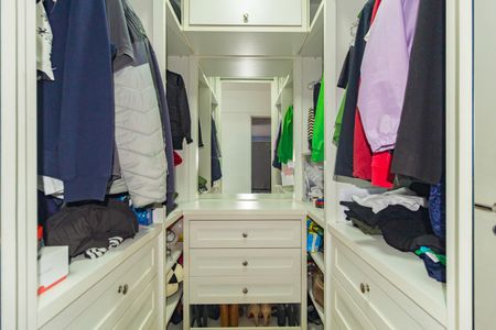 Apartamento à venda com 55m², 2 quartos e 1 vaga Apartamento à venda com 55m², 2 quartos e 1 vagaCloset - Suíte