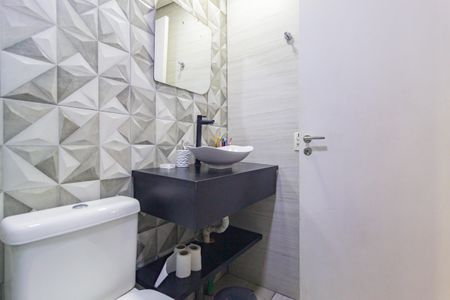 Apartamento à venda com 55m², 2 quartos e 1 vaga Apartamento à venda com 55m², 2 quartos e 1 vagaBanheiro - Social