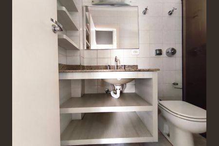Apartamento à venda com 72m², 2 quartos e 1 vaga Apartamento à venda com 72m², 2 quartos e 1 vagaBanheiro