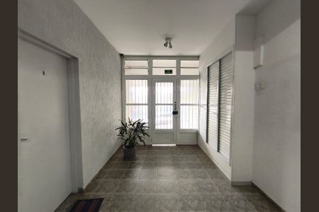 Apartamento à venda com 72m², 2 quartos e 1 vaga Apartamento à venda com 72m², 2 quartos e 1 vagaEntrada