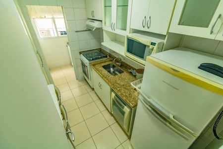 Apartamento à venda com 63m², 2 quartos e 1 vagaCozinha