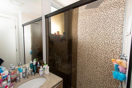 Apartamento à venda com 100m², 2 quartos e 2 vagasBanheiro da suíte 2