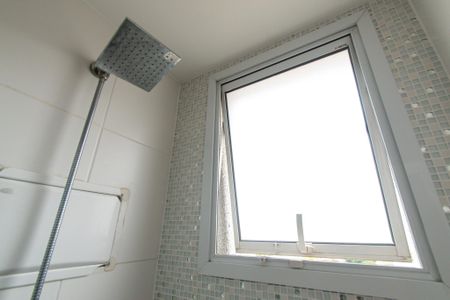 Apartamento à venda com 100m², 2 quartos e 2 vagasBanheiro da suíte 1