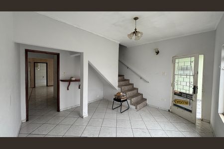 Sala de casa para alugar com 4 quartos, 147m² em Vila Lucinda, Santo André