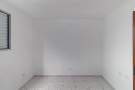 Quarto  de apartamento para alugar com 1 quarto, 35m² em São Rafael, São Paulo