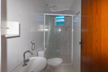 Banheiro de apartamento para alugar com 1 quarto, 35m² em São Rafael, São Paulo