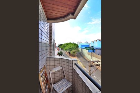 Apartamento à venda com 130m², 2 quartos e 2 vagasQuarto 1 Sacada