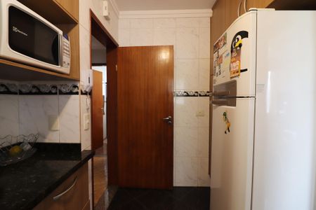Apartamento à venda com 130m², 2 quartos e 2 vagasCozinha
