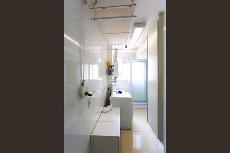 Apartamento à venda com 107m², 2 quartos e 2 vagas Apartamento à venda com 107m², 2 quartos e 2 vagasÁrea de Serviço