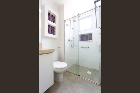 Apartamento à venda com 107m², 2 quartos e 2 vagas Apartamento à venda com 107m², 2 quartos e 2 vagasBanheiro da Suíte