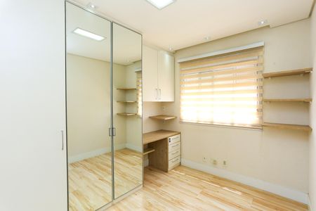 Apartamento à venda com 107m², 2 quartos e 2 vagas Apartamento à venda com 107m², 2 quartos e 2 vagasQuarto 1