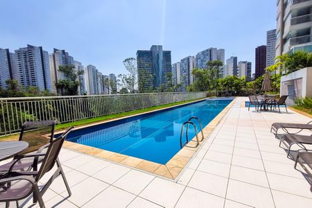 Apartamento à venda com 107m², 2 quartos e 2 vagas Apartamento à venda com 107m², 2 quartos e 2 vagasÁrea comum - Piscina