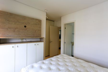 Apartamento à venda com 107m², 2 quartos e 2 vagas Apartamento à venda com 107m², 2 quartos e 2 vagasSuíte