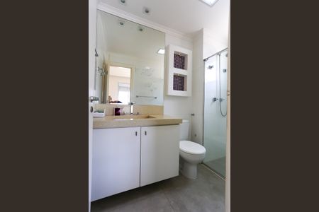 Apartamento à venda com 107m², 2 quartos e 2 vagas Apartamento à venda com 107m², 2 quartos e 2 vagasBanheiro da Suíte