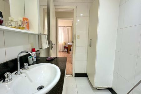 Apartamento à venda com 108m², 3 quartos e sem vaga Apartamento à venda com 108m², 3 quartos e sem vagaBanheiro