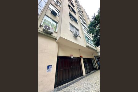 Apartamento à venda com 108m², 3 quartos e sem vaga Apartamento à venda com 108m², 3 quartos e sem vagaFachada