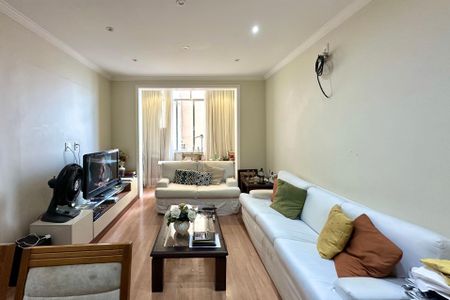 Apartamento à venda com 108m², 3 quartos e sem vaga Apartamento à venda com 108m², 3 quartos e sem vagaSala