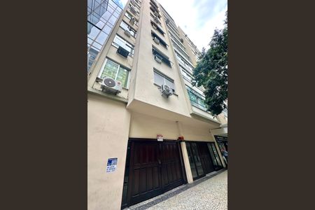 Apartamento à venda com 108m², 3 quartos e sem vaga Apartamento à venda com 108m², 3 quartos e sem vagaFachada