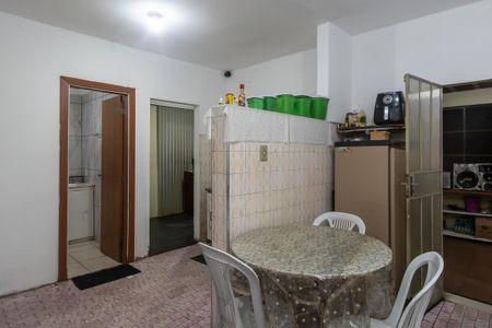 Casa à venda com 241m², 3 quartos e 1 vaga Casa à venda com 241m², 3 quartos e 1 vagaCozinha