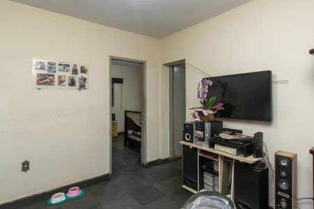 Sala de casa à venda com 3 quartos, 241m² em Serrano, Belo Horizonte