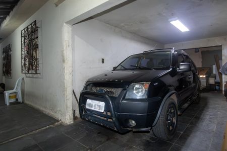 Casa à venda com 241m², 3 quartos e 1 vaga Casa à venda com 241m², 3 quartos e 1 vagaGaragem