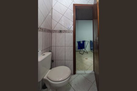 Casa à venda com 160m², 3 quartos e 2 vagas Casa à venda com 160m², 3 quartos e 2 vagasBanheiro 2