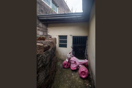 Casa à venda com 160m², 3 quartos e 2 vagas Casa à venda com 160m², 3 quartos e 2 vagaspatio