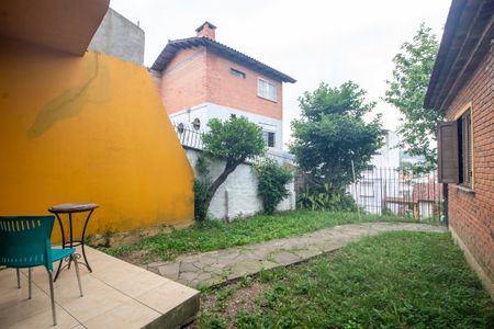 Casa à venda com 160m², 3 quartos e 2 vagas Casa à venda com 160m², 3 quartos e 2 vagasQuintal