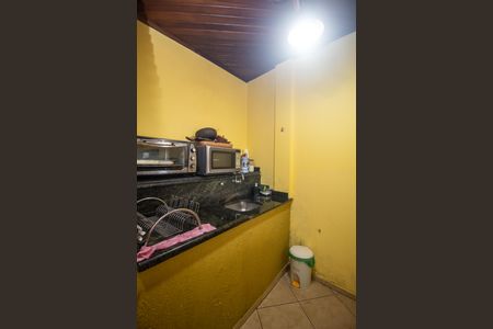 Casa à venda com 160m², 3 quartos e 2 vagas Casa à venda com 160m², 3 quartos e 2 vagasChurrasqueira