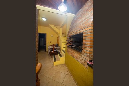 Casa à venda com 160m², 3 quartos e 2 vagas Casa à venda com 160m², 3 quartos e 2 vagasChurrasqueira