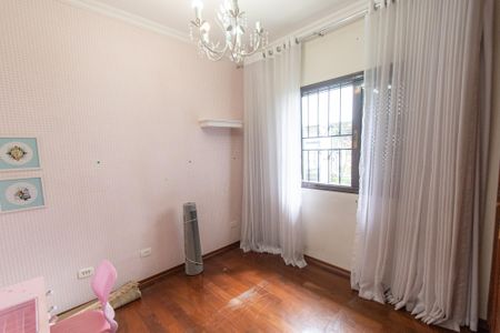 Casa à venda com 252m², 3 quartos e 4 vagasQuarto 2