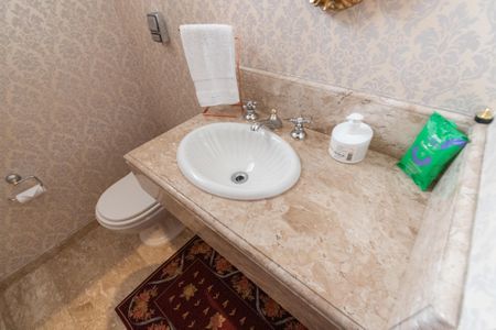 Casa à venda com 252m², 3 quartos e 4 vagasLavabo