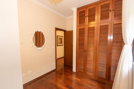 Casa à venda com 252m², 3 quartos e 4 vagasQuarto 1