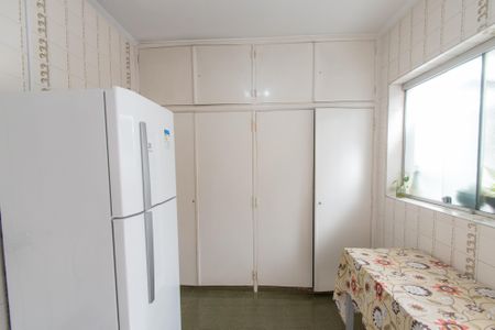 Casa à venda com 252m², 3 quartos e 4 vagasLavanderia