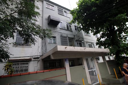 Apartamento à venda com 105m², 3 quartos e sem vagaFachada e portaria