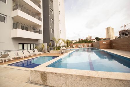 Apartamento à venda com 70m², 2 quartos e 1 vaga Apartamento à venda com 70m², 2 quartos e 1 vagaÁrea comum - Piscina